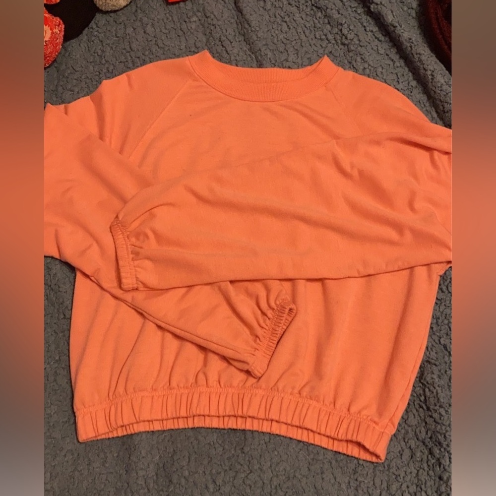 So Sized Medium Pink Crew Neck